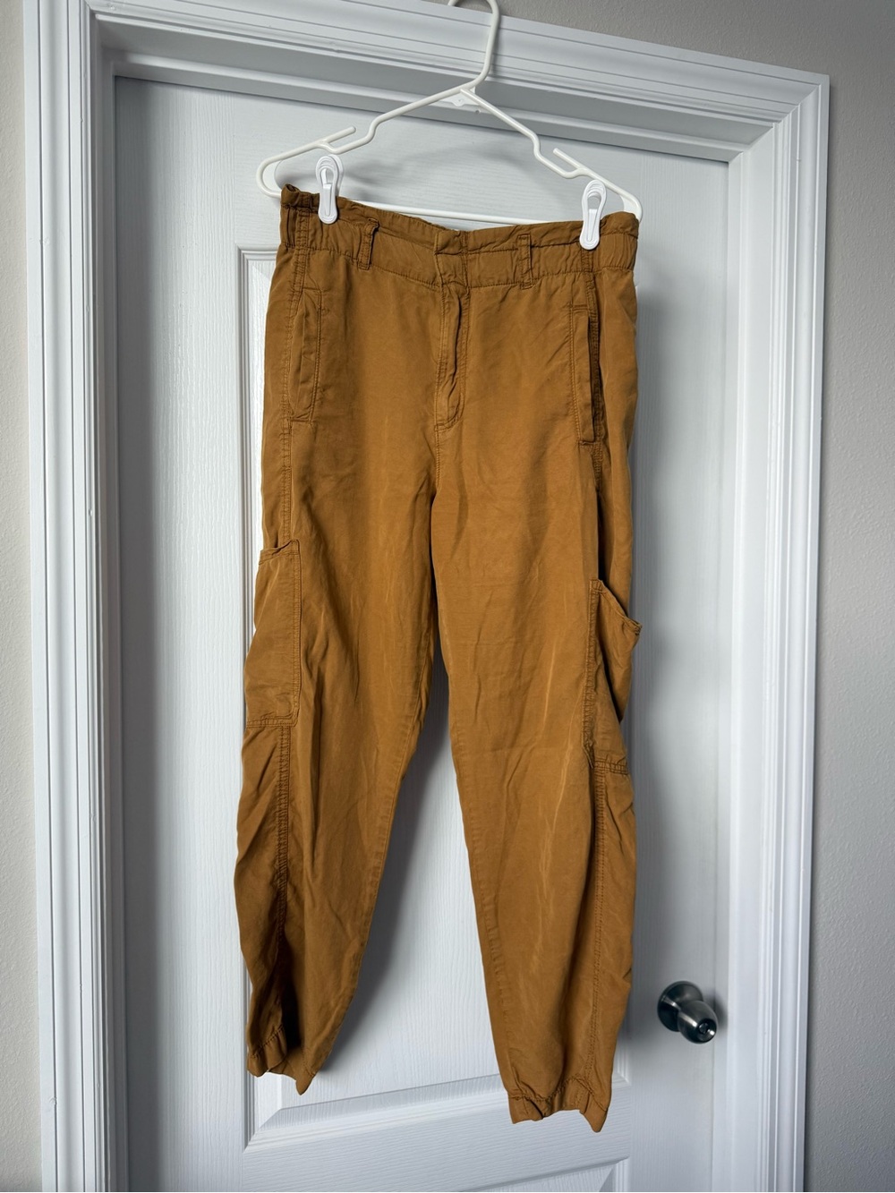Sanctuary Camel Cargo Jogger Pants Women’s Size M Utility Tapered